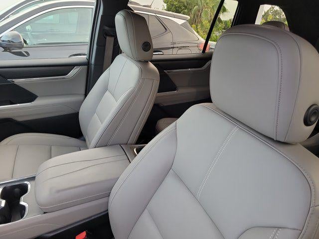 2024 GMC Acadia FWD Elevation