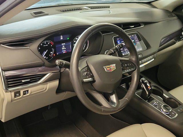 2023 Cadillac XT4 FWD Luxury