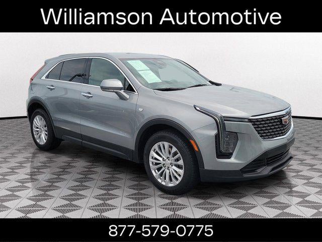 2024 Cadillac XT4 Luxury's photo
