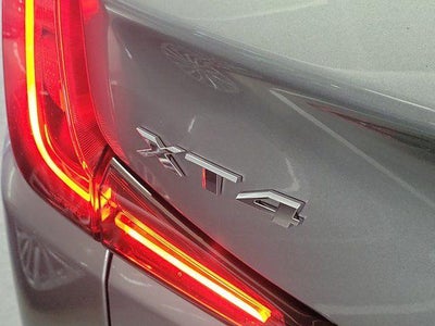 2023 Cadillac XT4 FWD Premium Luxury
