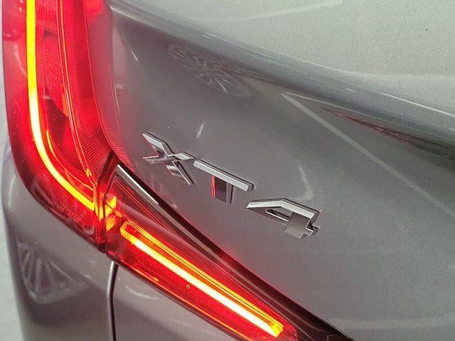 2023 Cadillac XT4 FWD Premium Luxury