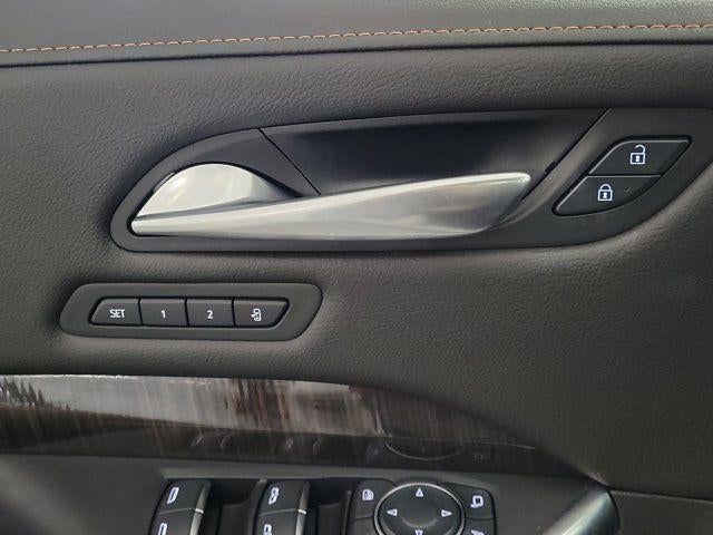 2024 Cadillac XT4 FWD Premium Luxury