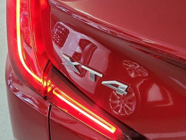 2022 Cadillac XT4 FWD Premium Luxury