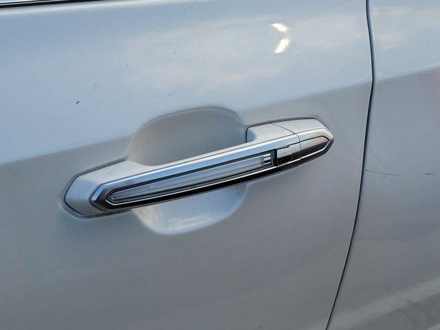 2023 Cadillac XT4 FWD Premium Luxury