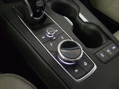 2023 Cadillac XT4 FWD Premium Luxury