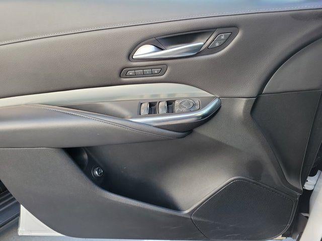 2023 Cadillac XT4 FWD Premium Luxury