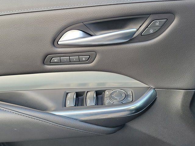 2023 Cadillac XT4 FWD Premium Luxury