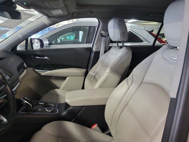 2023 Cadillac XT4 FWD Premium Luxury
