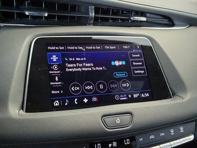 2023 Cadillac XT4 FWD Premium Luxury