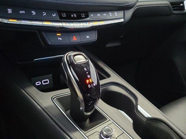 2023 Cadillac XT4 FWD Premium Luxury