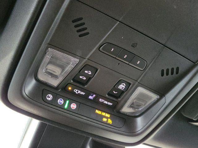 2023 Cadillac XT4 FWD Premium Luxury