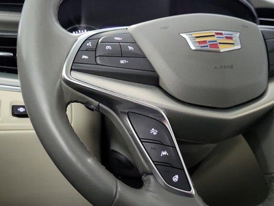 2022 Cadillac XT5 Base