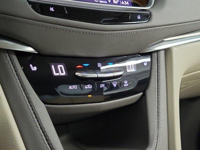 2022 Cadillac XT5 Base