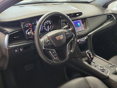 2022 Cadillac XT5 FWD Premium Luxury