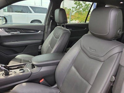 2023 Cadillac XT6 FWD Premium Luxury