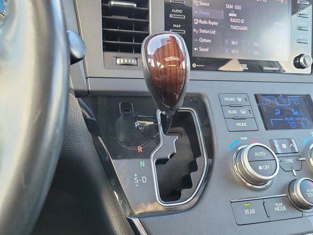 2018 Toyota Sienna L