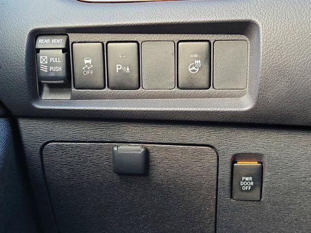 2018 Toyota Sienna L