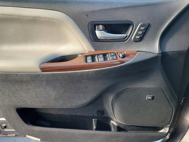 2018 Toyota Sienna L