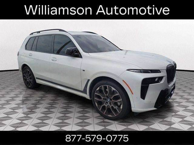 2026 BMW X7 M60i's photo