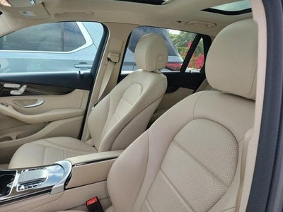 2022 Mercedes-Benz GLC 300