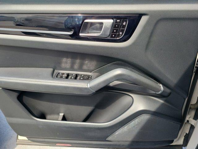 2020 Porsche Cayenne Base