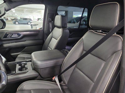 2025 GMC Yukon Elevation