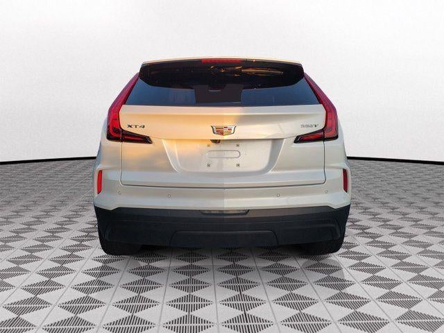 2024 Cadillac XT4 FWD Luxury