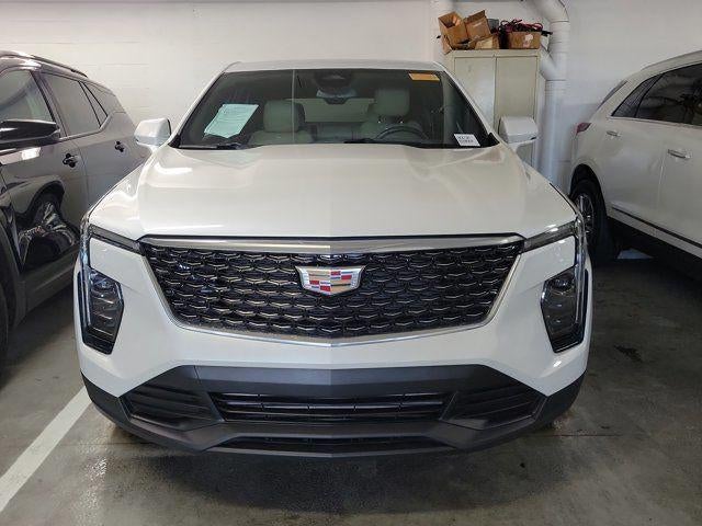 2024 Cadillac XT4 FWD Luxury