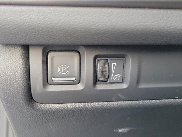 2024 Cadillac XT4 FWD Premium Luxury