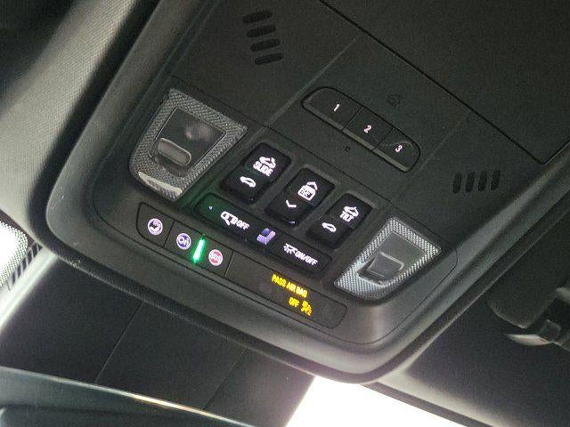 2024 Cadillac XT4 FWD Premium Luxury