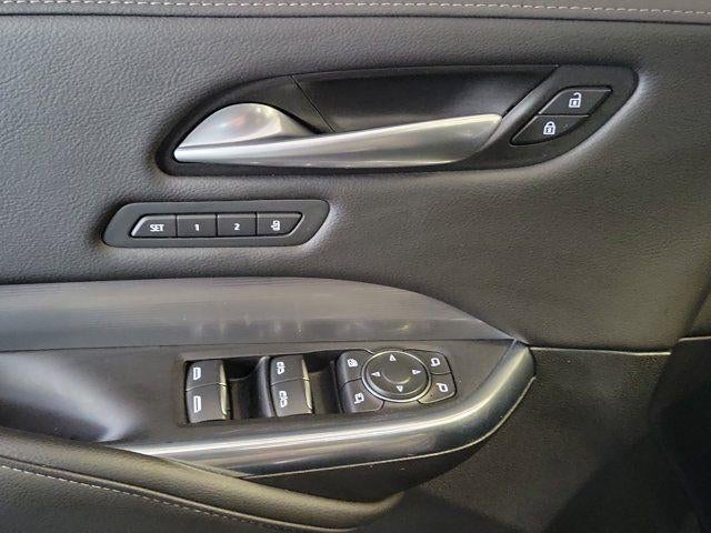 2024 Cadillac XT4 FWD Premium Luxury