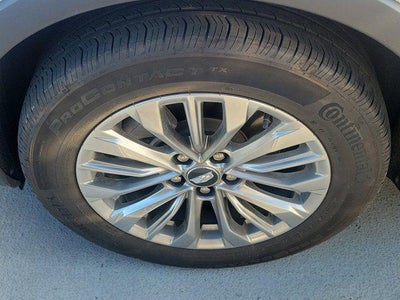 2024 Cadillac XT4 FWD Premium Luxury