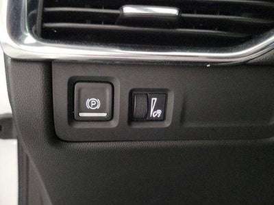2023 Cadillac XT4 FWD Premium Luxury
