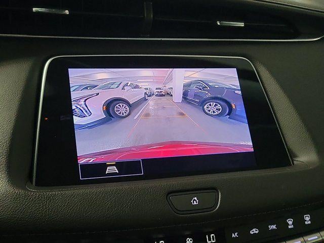 2022 Cadillac XT4 FWD Premium Luxury