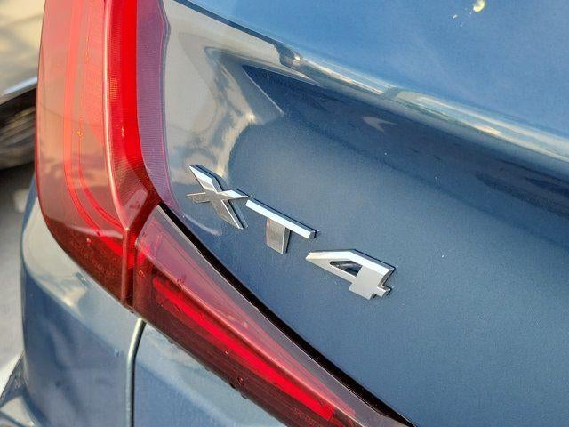 2024 Cadillac XT4 FWD Premium Luxury