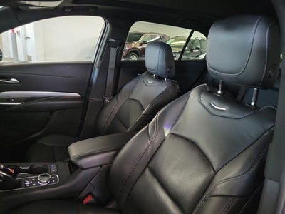 2023 Cadillac XT4 FWD Premium Luxury