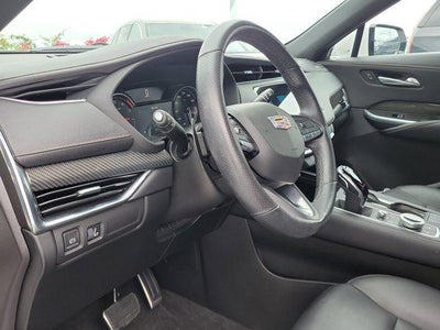 2022 Cadillac XT4 FWD Sport