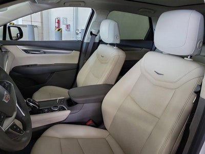 2022 Cadillac XT5 FWD Premium Luxury