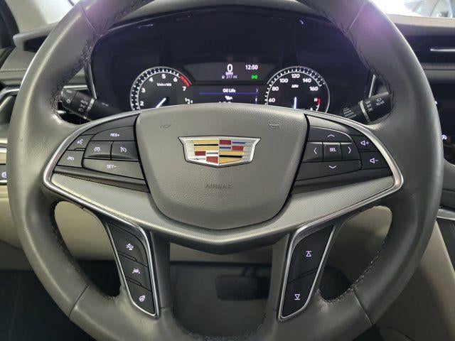 2022 Cadillac XT5 FWD Premium Luxury