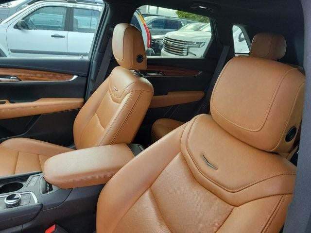 2022 Cadillac XT5 FWD Premium Luxury