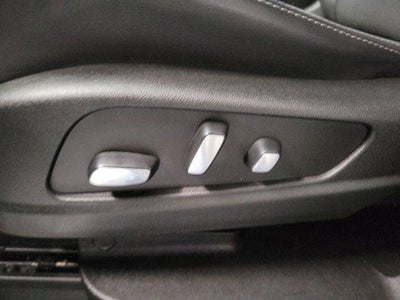 2022 Cadillac XT5 FWD Premium Luxury