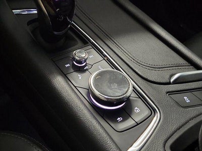 2022 Cadillac XT5 FWD Premium Luxury