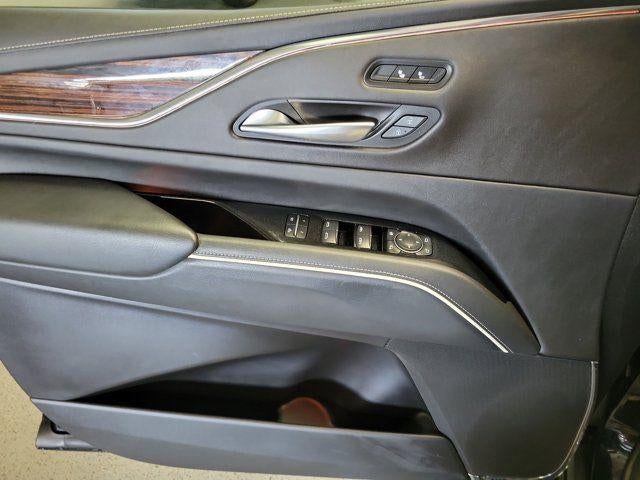 2023 Cadillac Escalade 4WD Luxury