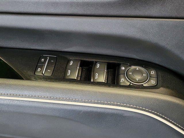 2023 Cadillac Escalade 4WD Luxury