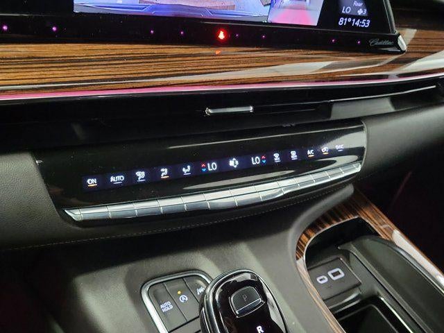 2023 Cadillac Escalade 4WD Luxury