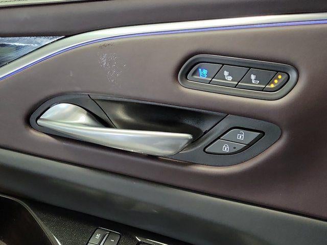 2022 Cadillac Escalade ESV Premium Luxury Platinum
