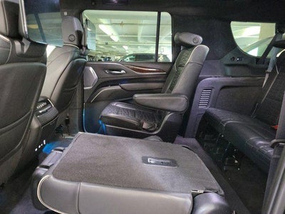 2023 Cadillac Escalade ESV 4WD Sport Platinum