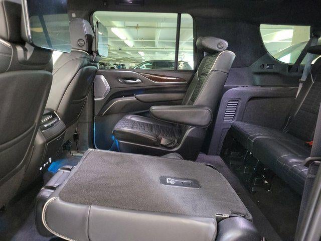 2023 Cadillac Escalade ESV 4WD Sport Platinum