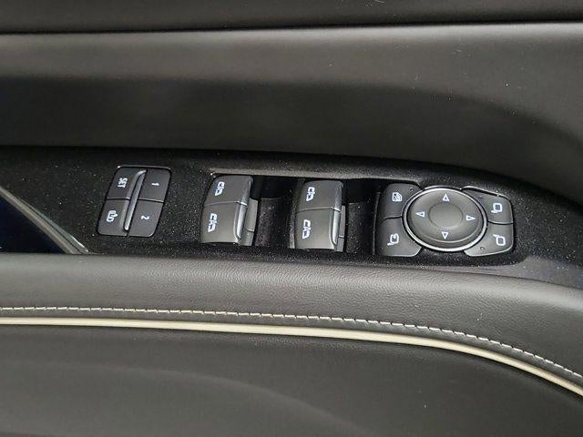 2024 Cadillac Escalade ESV AWD V-Series