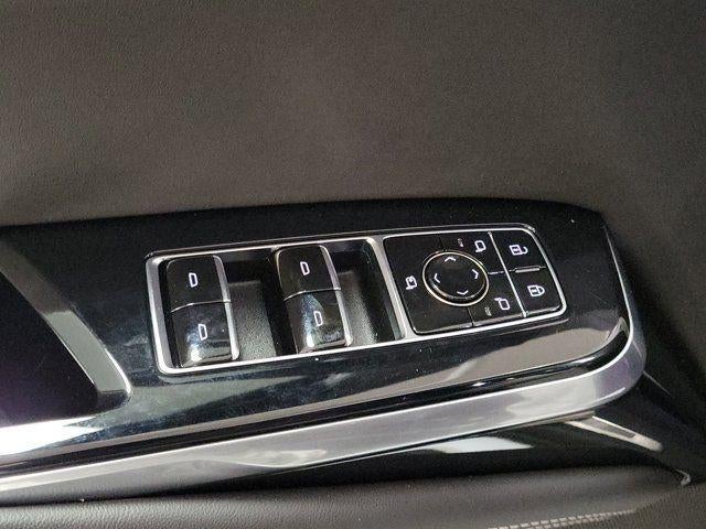 2025 Cadillac Escalade AWD V-Series